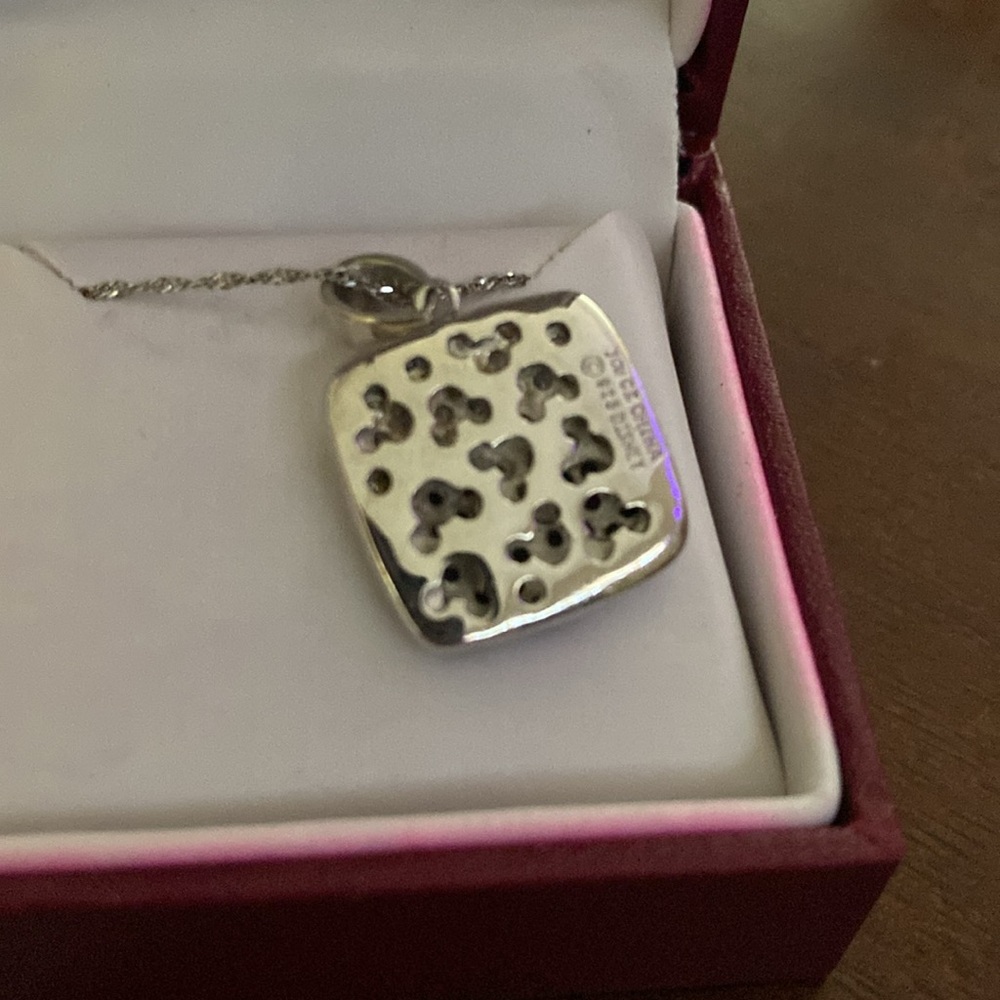 Silver Mickey ear necklace - Picture 3 of 5
